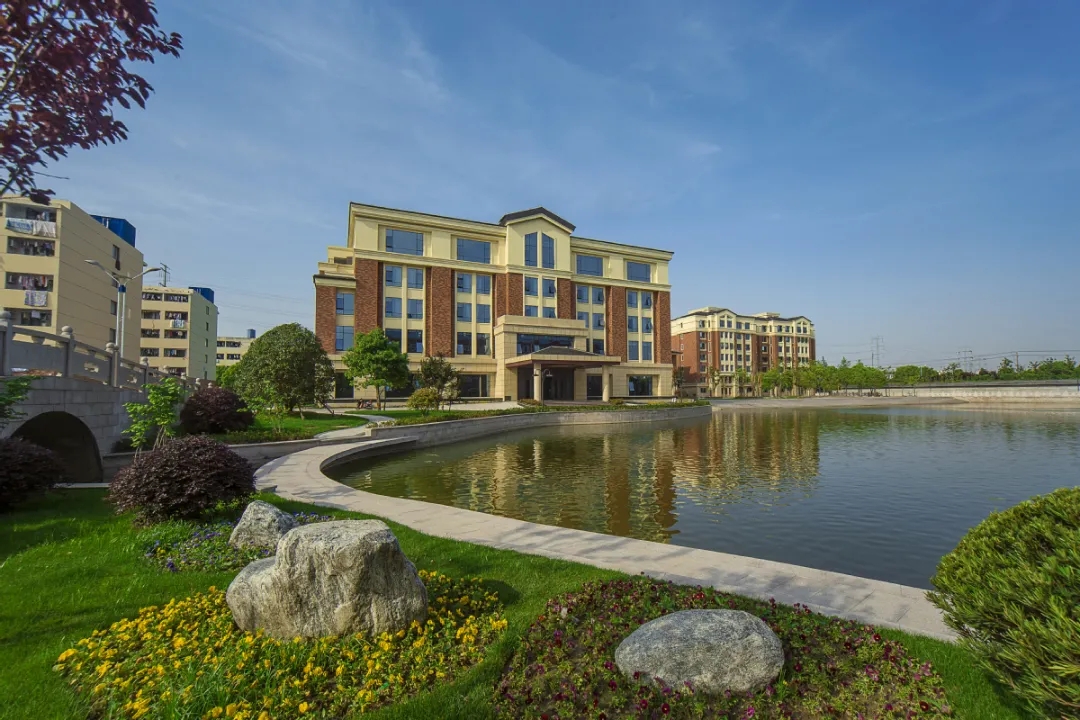 合作共贏謀發(fā)展，校企互動(dòng)譜新篇——博思中國(guó)(圖2)